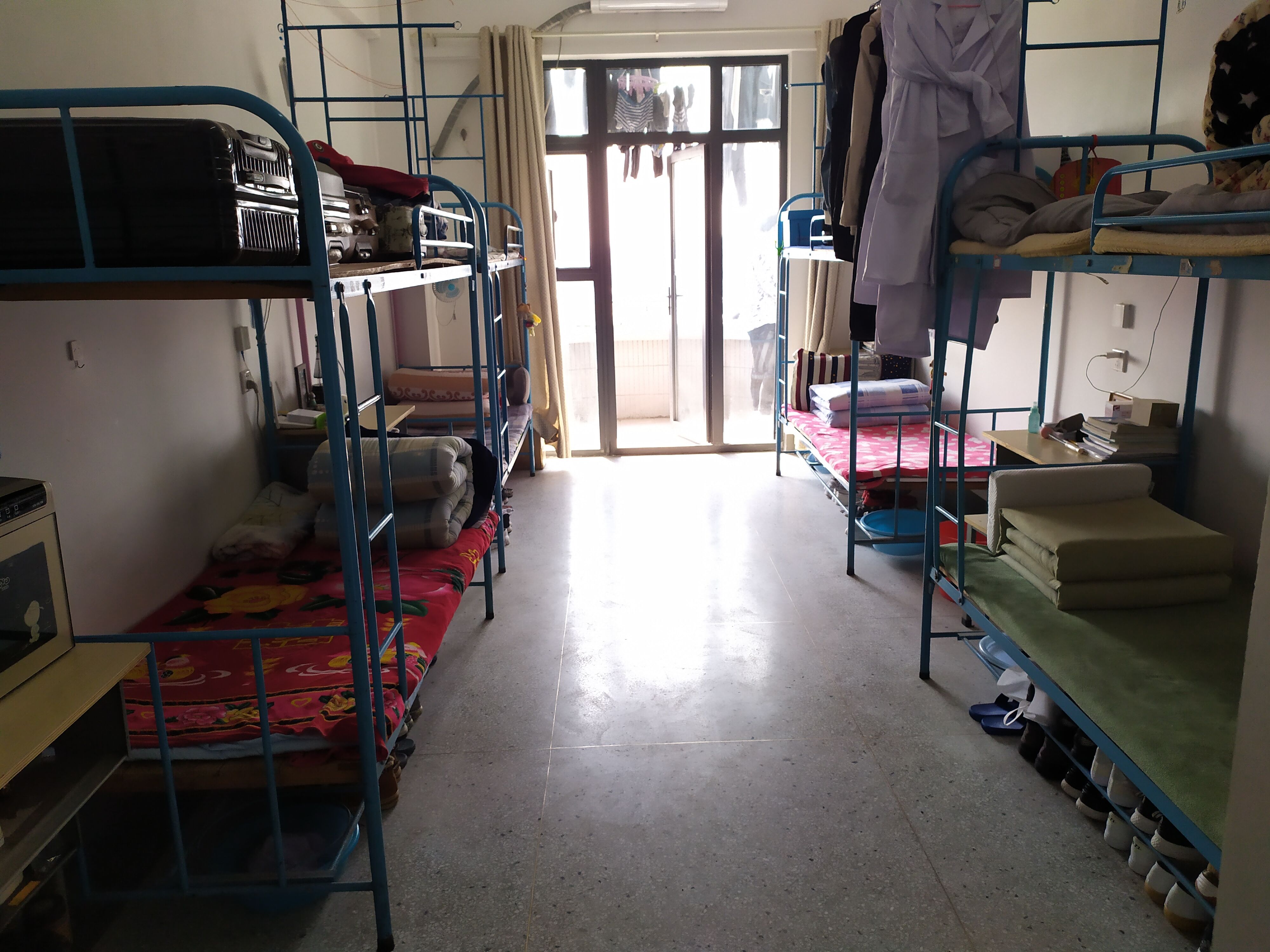 护理与助产学院关工委参与文明宿舍评比活动